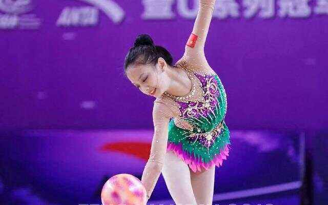 关于体操新秀惊艳亮相，实力不俗的信息