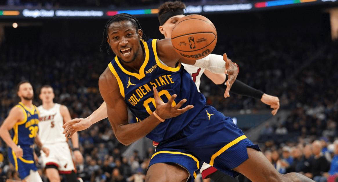 包含球队内部矛盾难以和解气氛紧张的词条