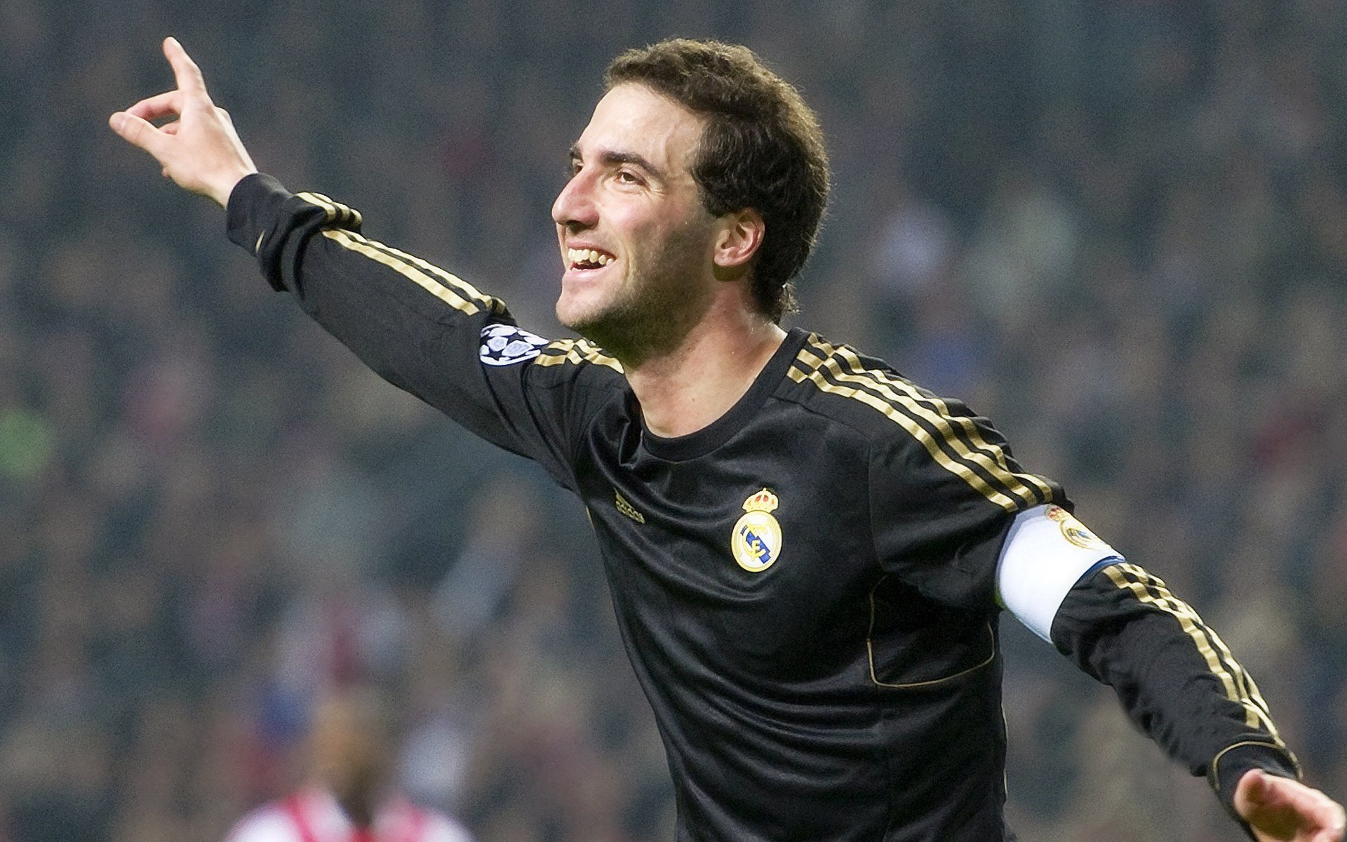 压力熔炉中的唯一解，罗德里爆发，巴西粉碎安哥拉背后的战术革命