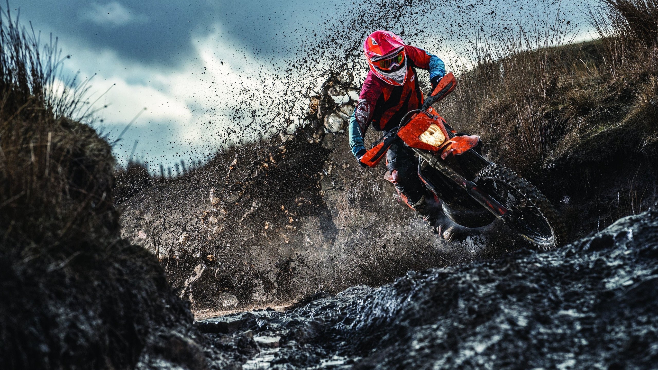 德罗赞爆发撕裂防线，勇士节奏掌控令深圳队窒息