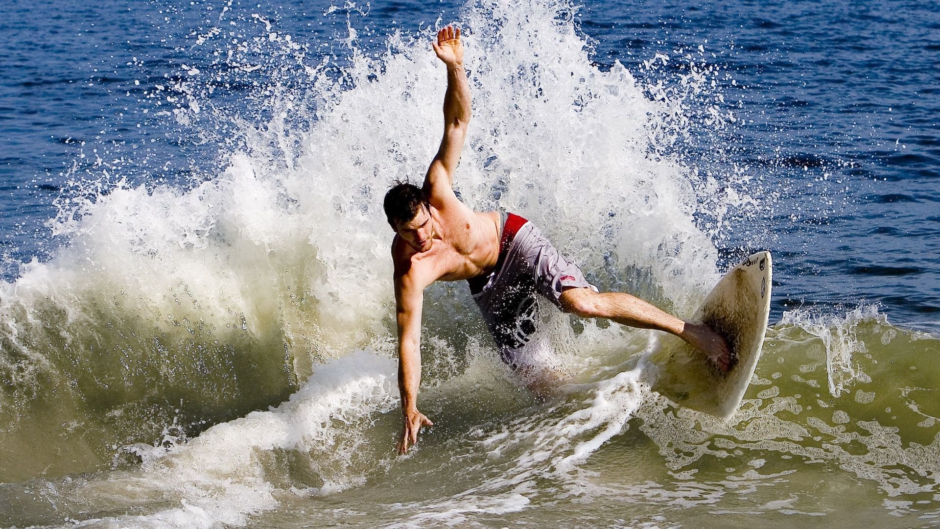 NBA季后赛之夜,布克大场面先生