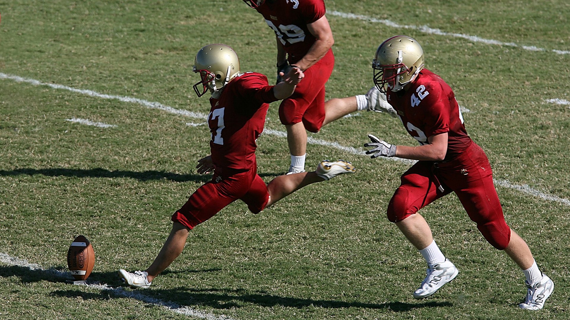 若日尼奥点射定乾坤,新西兰争冠战雷恩问鼎